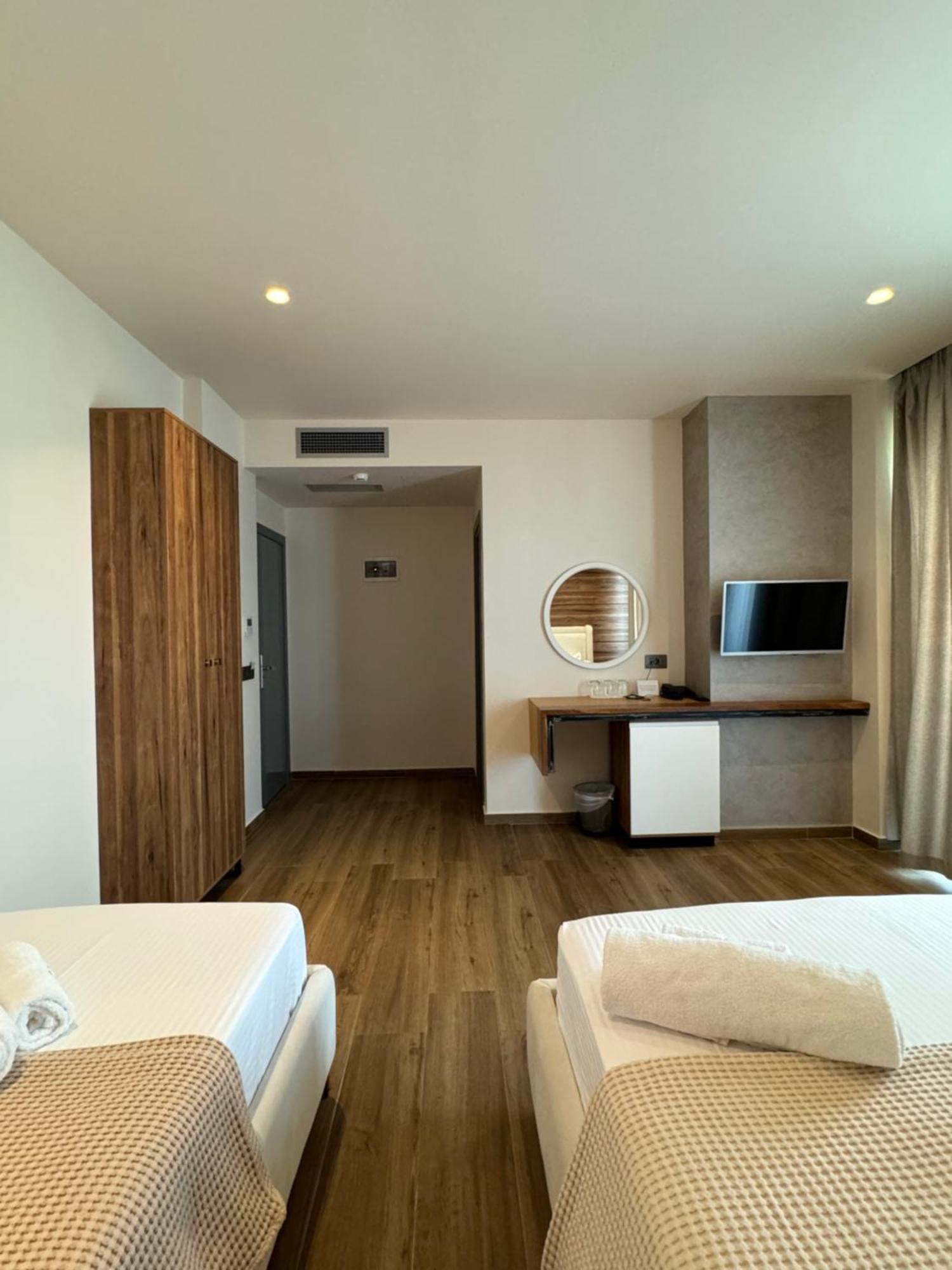 Hotel Utopia Ksamil Exteriér fotografie