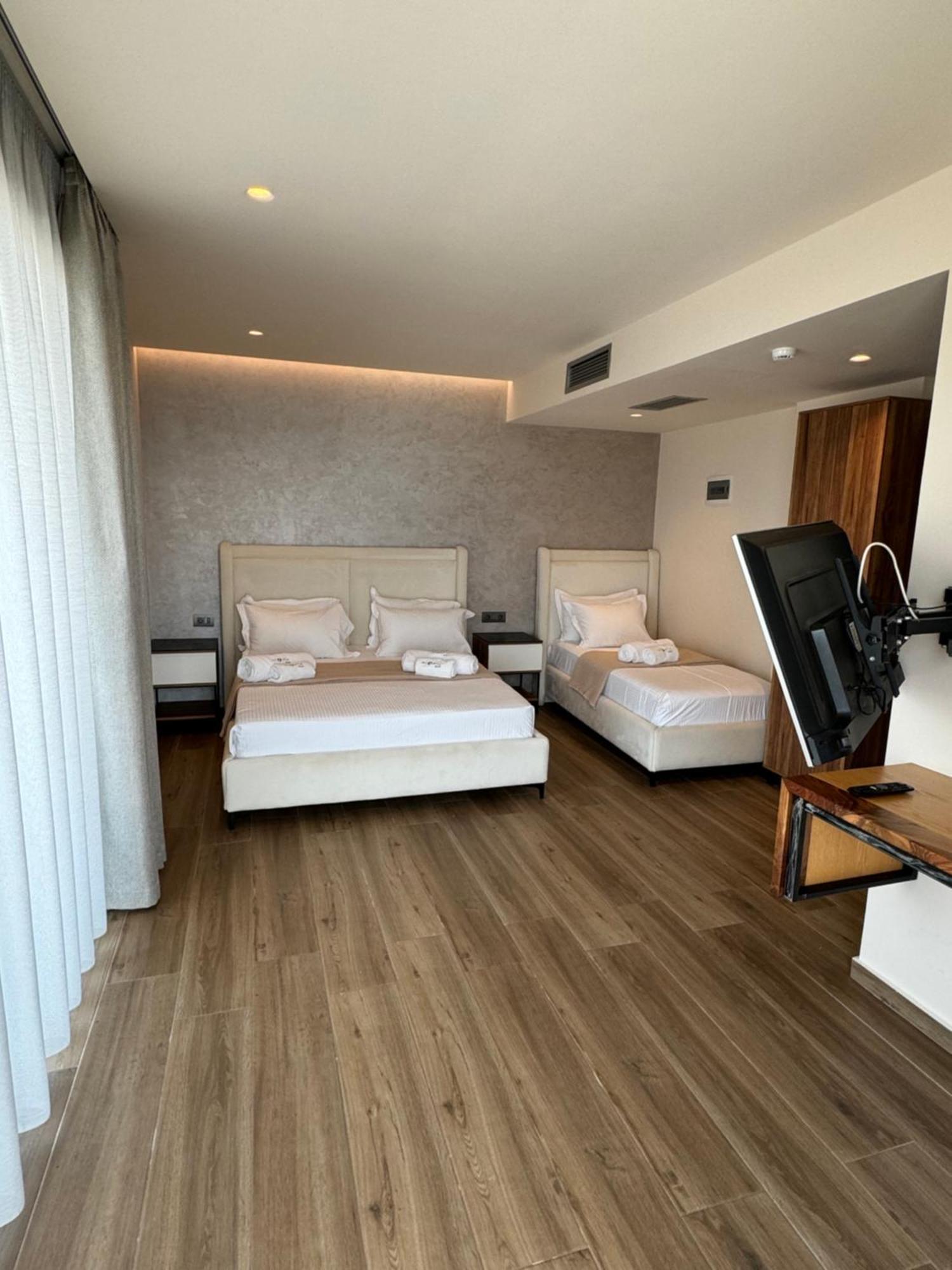 Hotel Utopia Ksamil Exteriér fotografie