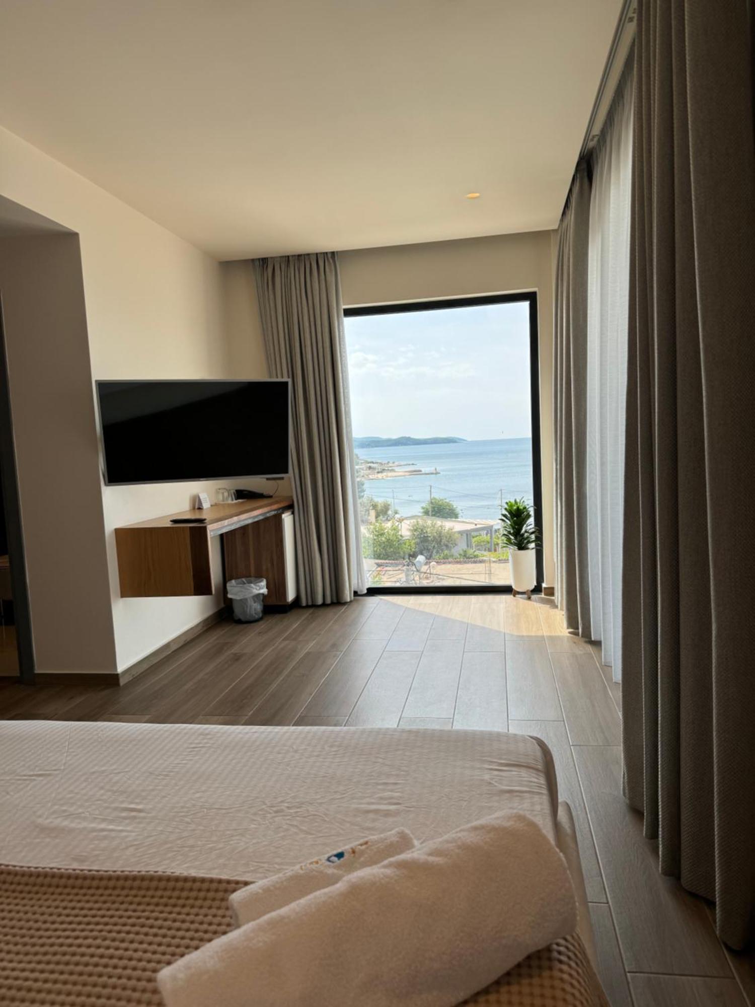 Hotel Utopia Ksamil Exteriér fotografie