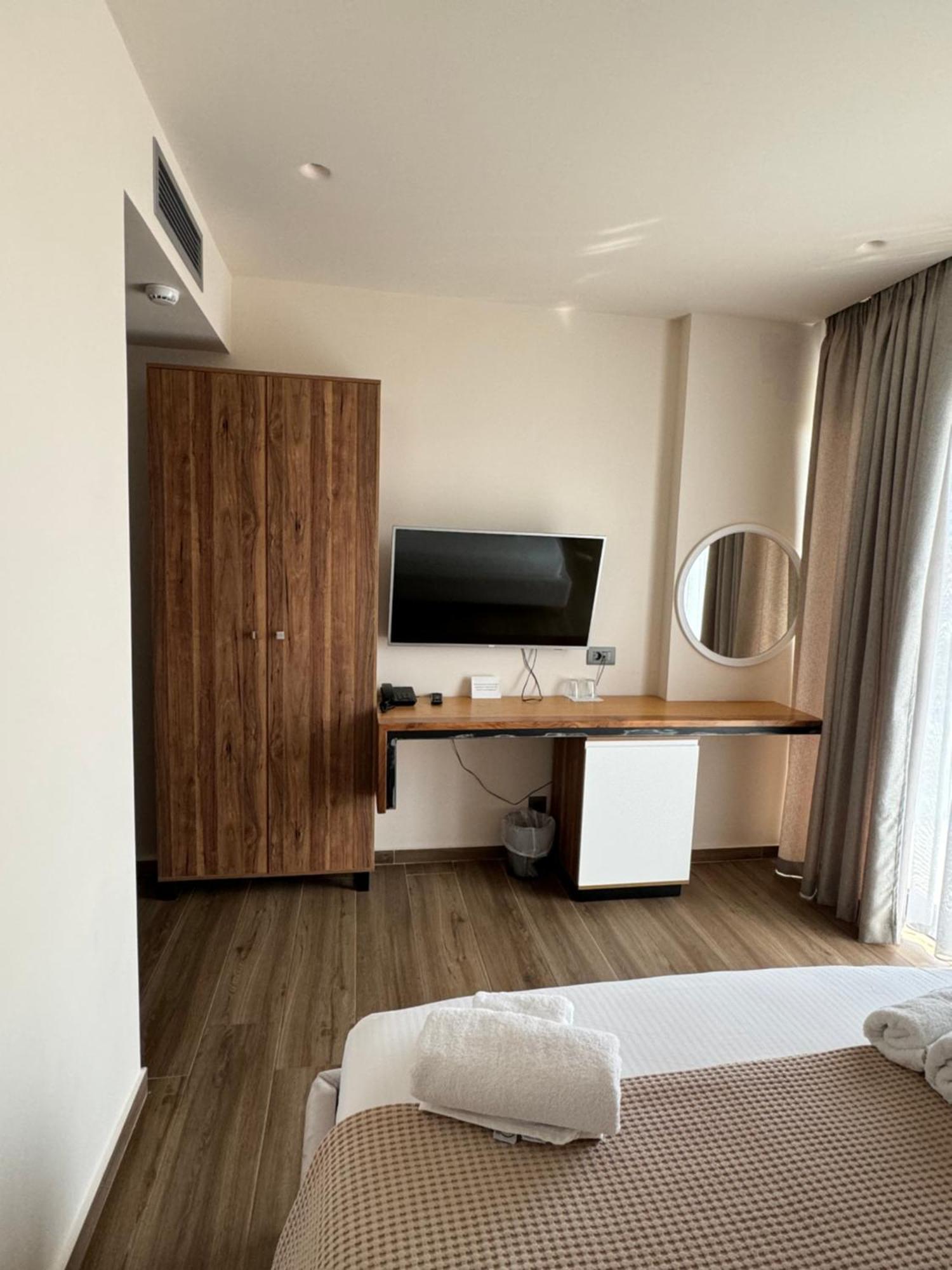 Hotel Utopia Ksamil Exteriér fotografie
